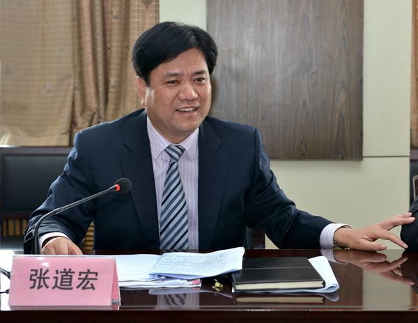 2 张道宏主委汇报陕盟工作.jpg