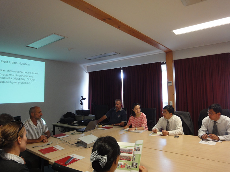 昆士兰农业与食品院座谈会.JPG